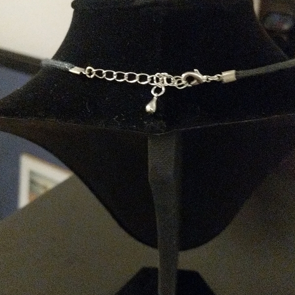 Set of 3 Kids Necklaces - Picture 6 of 9